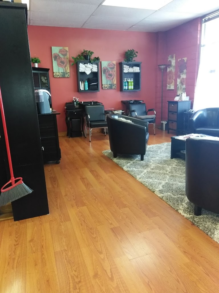 Mirror Image Hair and Nail Salon 97322
