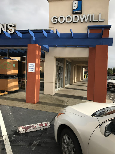 Thrift Store «Goodwill of Silicon Valley», reviews and photos, 311 W Calaveras Blvd, Milpitas, CA 95035, USA
