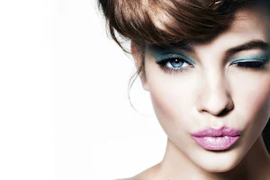 Elegance World Beauty Salon image