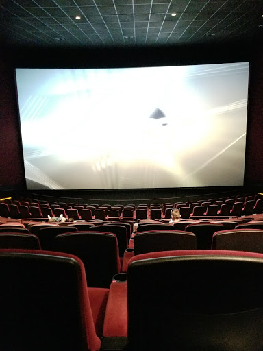 Movie Theater Amc Southcenter 16 Reviews And Photos 3600 Southcenter Mall Tukwila Wa 98188
