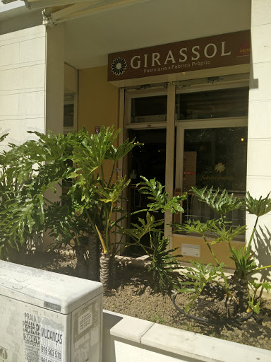 Pastelaria Girassol no Parede, Lisboa