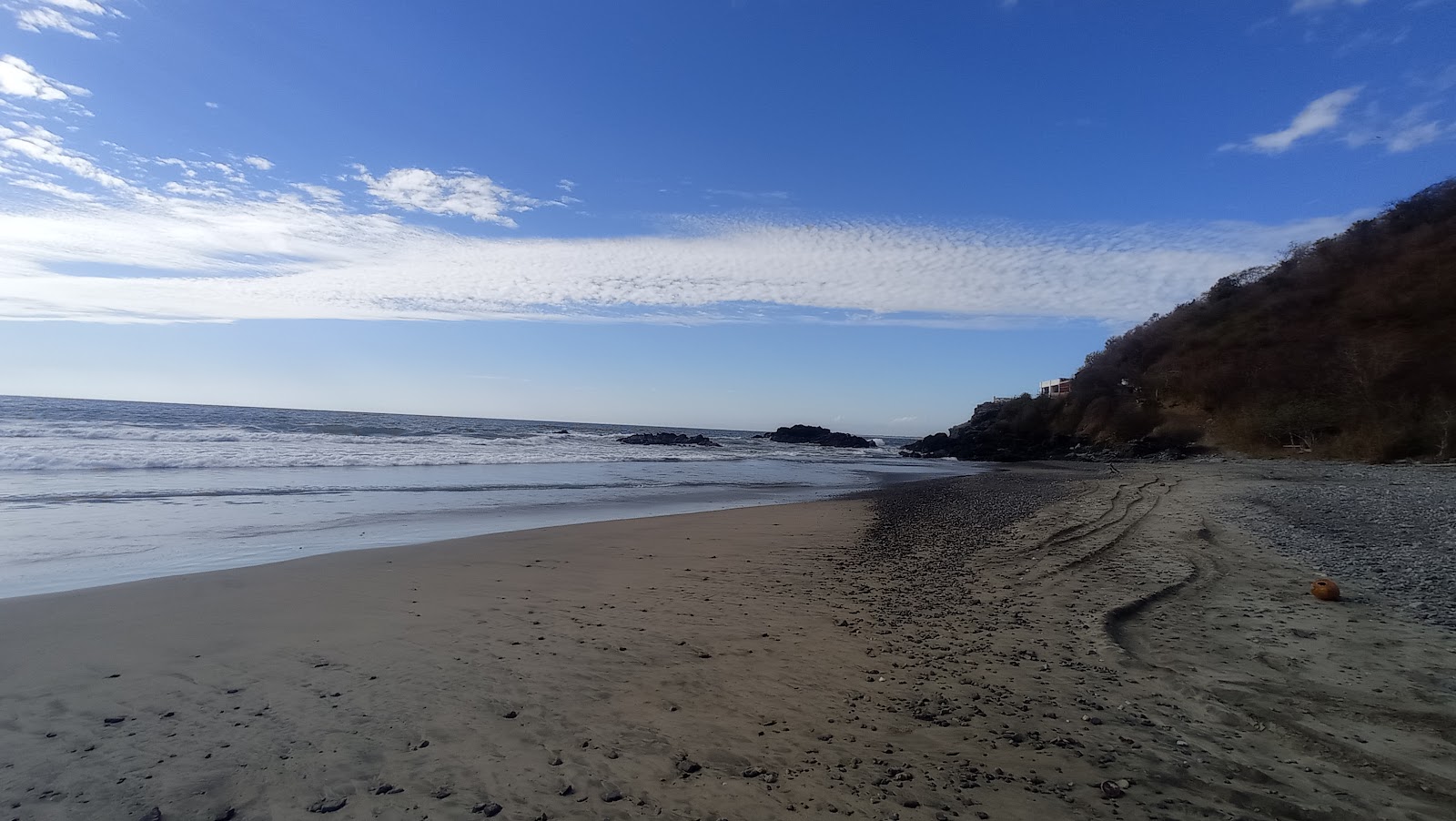 Foto de Tamarindillo beach com relativamente limpo nível de limpeza