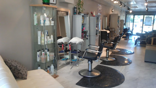 Hair Salon «Headquarters Hair & Beauty Salon», reviews and photos, 16625 Redmond Way # L, Redmond, WA 98052, USA