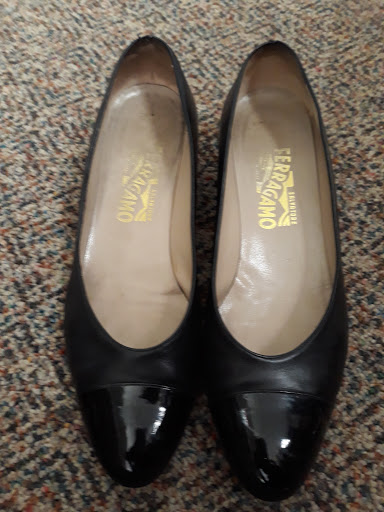 Thrift Store «Mission Wearhouse Thrift Store», reviews and photos, 2756 Lake Shore Ave, Little Canada, MN 55117, USA