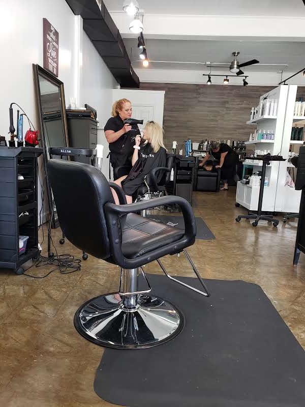 Kenneth Taylor Salon 27317