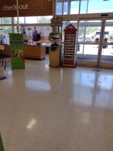 Pet Supply Store «Petco Animal Supplies», reviews and photos, 3680 Spencer Hwy, Pasadena, TX 77504, USA