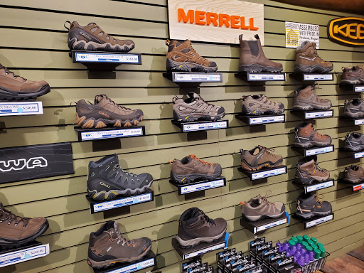 Outdoor Sports Store «Nantahala Outdoor Center Gatlinburg», reviews and photos, 1138 Parkway, Gatlinburg, TN 37738, USA