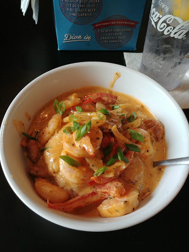 Restaurant «The Corner Bistro & Catering», reviews and photos, 200 Fountain Trce, Poquoson, VA 23662, USA