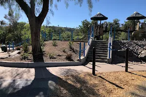 Hilleary Park image