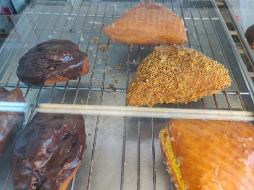 Donut Shop «Donut Wheel», reviews and photos, 2017 First St, Livermore, CA 94550, USA