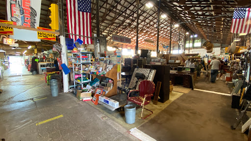 Flea Market «Exit 9 Flea Market», reviews and photos, 2688 Lakeville Rd, Avon, NY 14414, USA