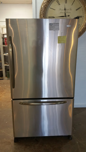 Home Improvement Store «Habitat for Humanity ReStore Mesa», reviews and photos, 147 S Dobson Rd, Mesa, AZ 85202, USA