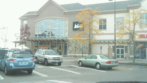 Camping Store «REI», reviews and photos, 22 Chapel View Blvd, Cranston, RI 02920, USA