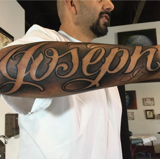 Tattoo Shop «Blackbird Tattoo», reviews and photos, 721 E San Bernardino Rd, Covina, CA 91723, USA