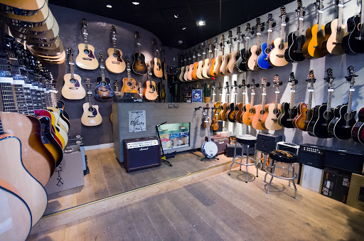 Musical instruments stores Paris