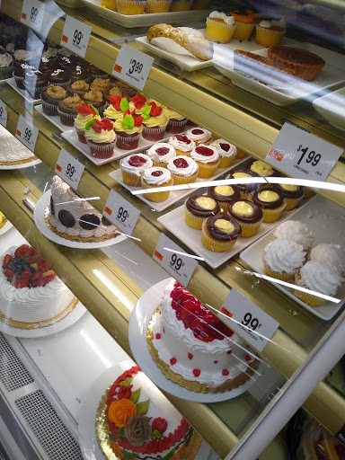 Supermarket «Giant», reviews and photos, 3521 East-West Hwy, Hyattsville, MD 20782, USA