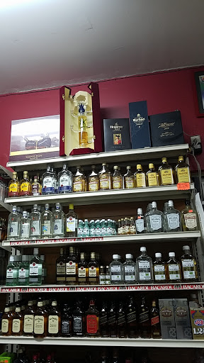 Liquor Store «Las Americas Liquor Store», reviews and photos, 4291 Palm Ave, Hialeah, FL 33012, USA