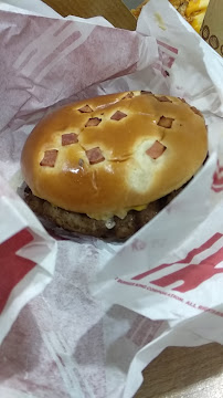 Cheeseburger du Restauration rapide Burger King à Neuilly-sur-Seine - n°4
