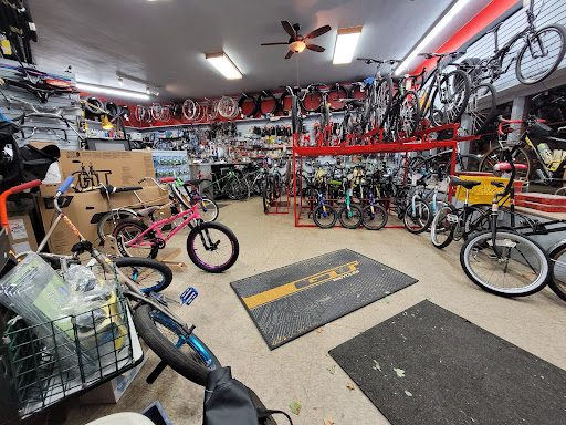 Bicycle Repair Shop «Busted Knuckle Bicycle Shop», reviews and photos, 159 Belgrade Ave, Roslindale, MA 02131, USA