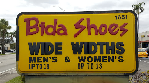 Shoe Store «Bida Wide Width Shoes», reviews and photos, 1651 NE 163rd St, North Miami Beach, FL 33162, USA