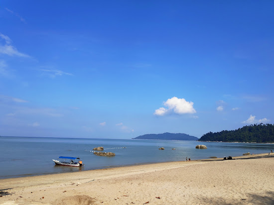 Janggus Damai Laut Beach