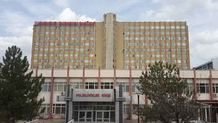 Cumhuriyet Üniversitesi Hastanesi Acil Servisi