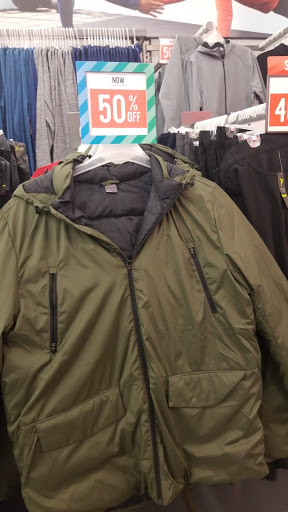 Clothing Store «Old Navy», reviews and photos, 3525 W Carson St #77, Torrance, CA 90503, USA