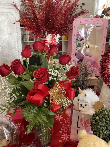 Florist «Buds & Blooms Florist», reviews and photos, 7407 Amboy Rd, Staten Island, NY 10307, USA