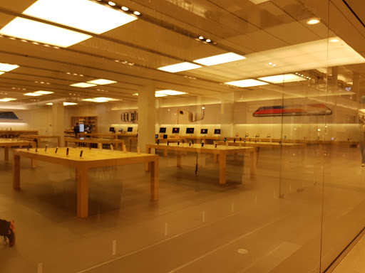 Computer Store «Apple Mall of America», reviews and photos, 132 South Avenue, Bloomington, MN 55425, USA