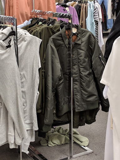 Clothing Store «Forever 21», reviews and photos, 200 Inland Center Dr, San Bernardino, CA 92408, USA