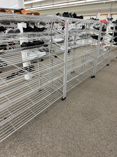 Clothing Store «Burlington Coat Factory», reviews and photos, 2035 S Robert St, West St Paul, MN 55118, USA