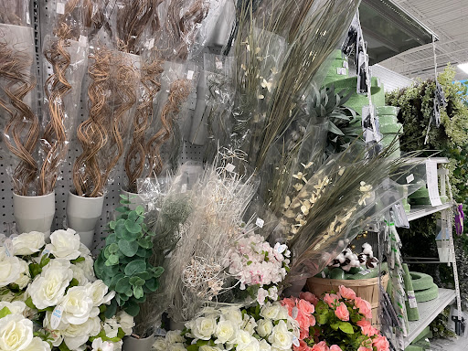 Home Goods Store «At Home», reviews and photos, 3700 S Campbell Ave, Springfield, MO 65807, USA