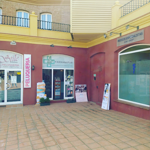 Imagen del negocio Farmanatur parafarmacia y herboristeria en Torrox Costa, Málaga