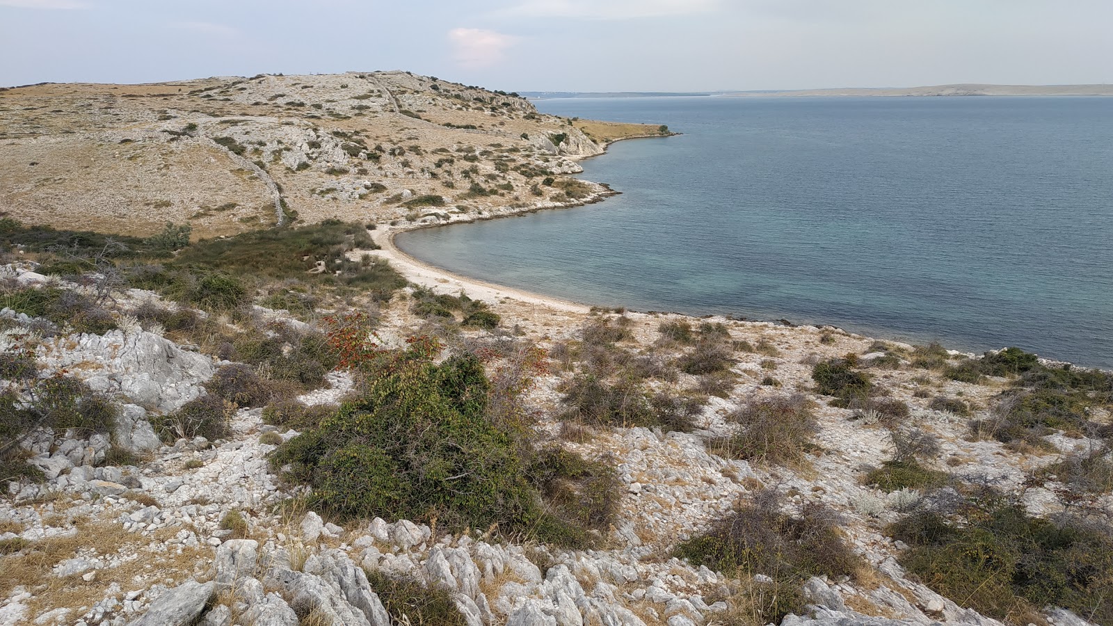 Foto von Smokvica beach III mit beiger kiesel Oberfläche