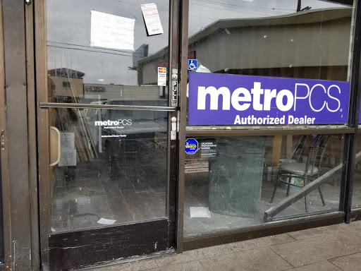 Cell Phone Store «MetroPCS Authorized Dealer», reviews and photos, 20867 Lassen St, Chatsworth, CA 91311, USA