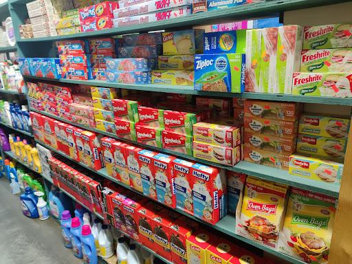 Flea Market «Collingwood Auction & Flea Market», reviews and photos, 1350 NJ-33, Farmingdale, NJ 07727, USA