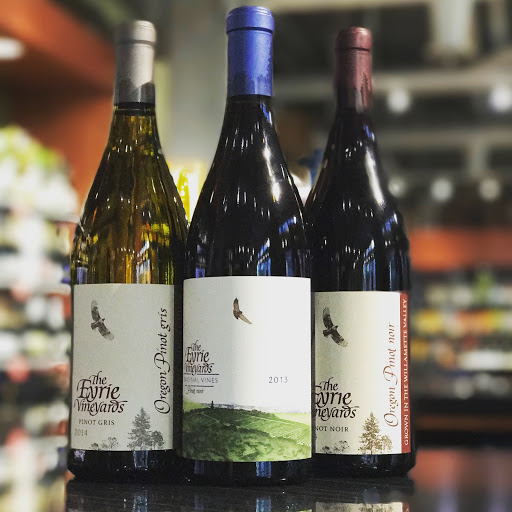 Liquor Store «Pearl Specialty Market & Spirits», reviews and photos, 900 NW Lovejoy St, Portland, OR 97209, USA