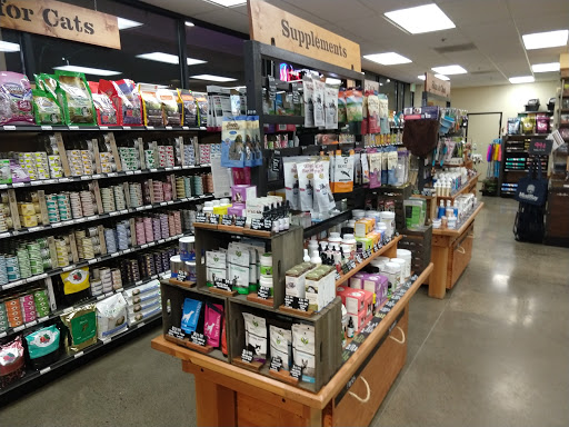 Pet Supply Store «Mud Bay», reviews and photos, 2100 SE 164th Ave, Vancouver, WA 98683, USA