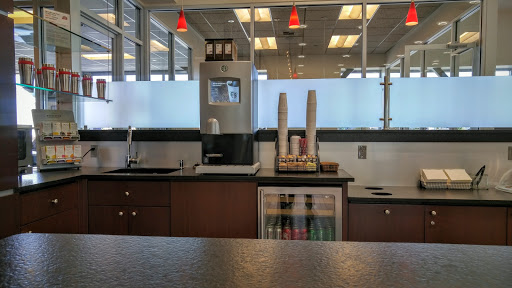 Toyota Dealer «Doxon Toyota of Auburn», reviews and photos, 3405 Auburn Way N, Auburn, WA 98002, USA