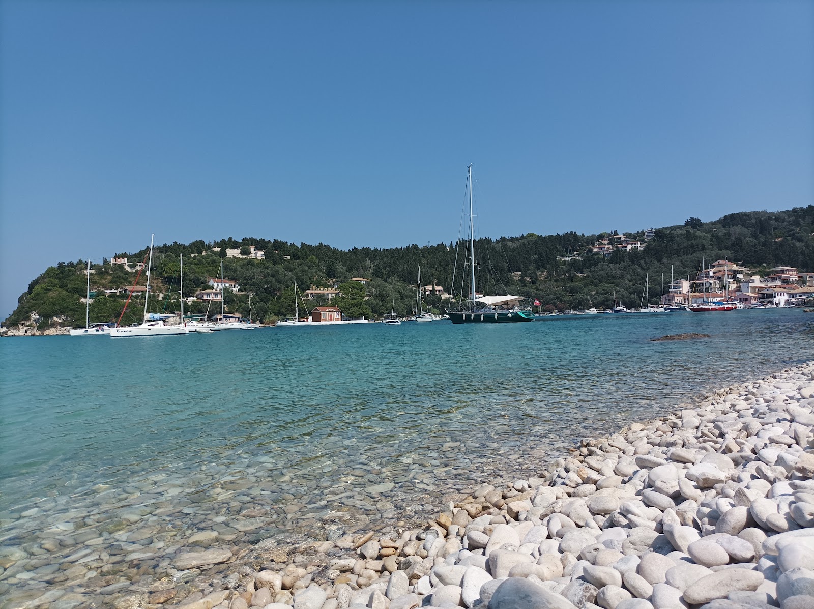 Photo de Paralia Lakka - endroit populaire parmi les connaisseurs de la détente