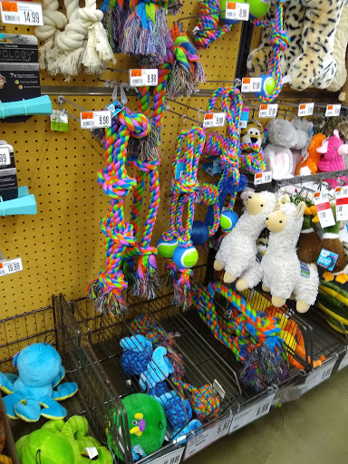 Pet Supply Store «Pet Supplies Plus», reviews and photos, 126 E Main St, Smithtown, NY 11787, USA