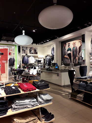 Magasin de vêtements pour hommes Jules Le Havre