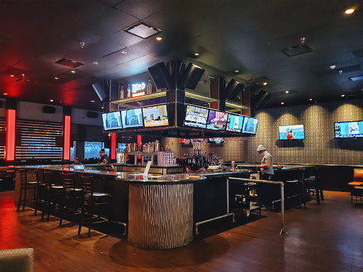 Sports Bar «House of Music & Entertainment», reviews and photos, 1227 N Rand Rd, Arlington Heights, IL 60004, USA