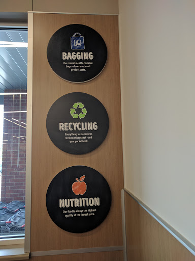 Supermarket «ALDI», reviews and photos, 2810 Mountaineer Blvd, Charleston, WV 25309, USA