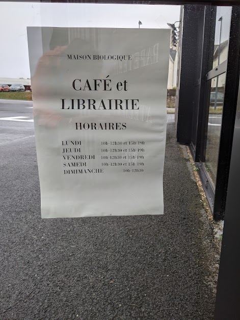 Café et librairie à Audierne (Finistère 29)