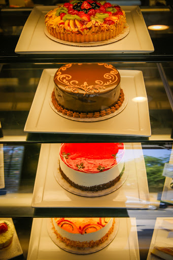 Dessert Restaurant «Divine Desserts by Aguirre», reviews and photos, 6045 S Walnut St, Loomis, CA 95650, USA