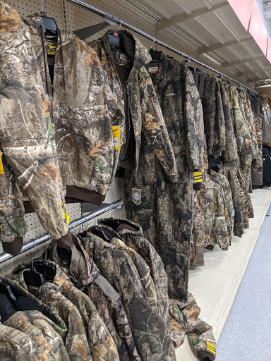 Sporting Goods Store «Academy Sports + Outdoors», reviews and photos, 5400 Brodie Ln, Sunset Valley, TX 78745, USA