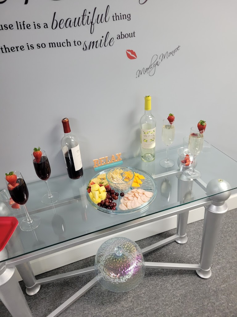 The Cookie Box V Steam & Holistic Wellness Studio LLC 40207