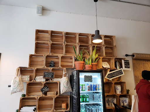 New American Restaurant «Moss Café», reviews and photos, 3260 Johnson Ave, Bronx, NY 10463, USA