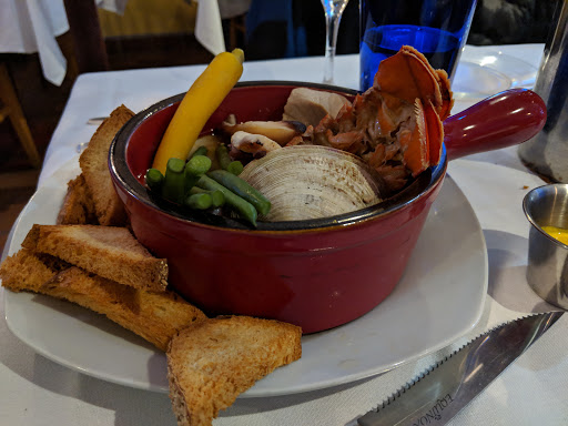 Restaurant «The Tasting Room at Gendron Catering», reviews and photos, 3767 NY-9G, Rhinebeck, NY 12572, USA